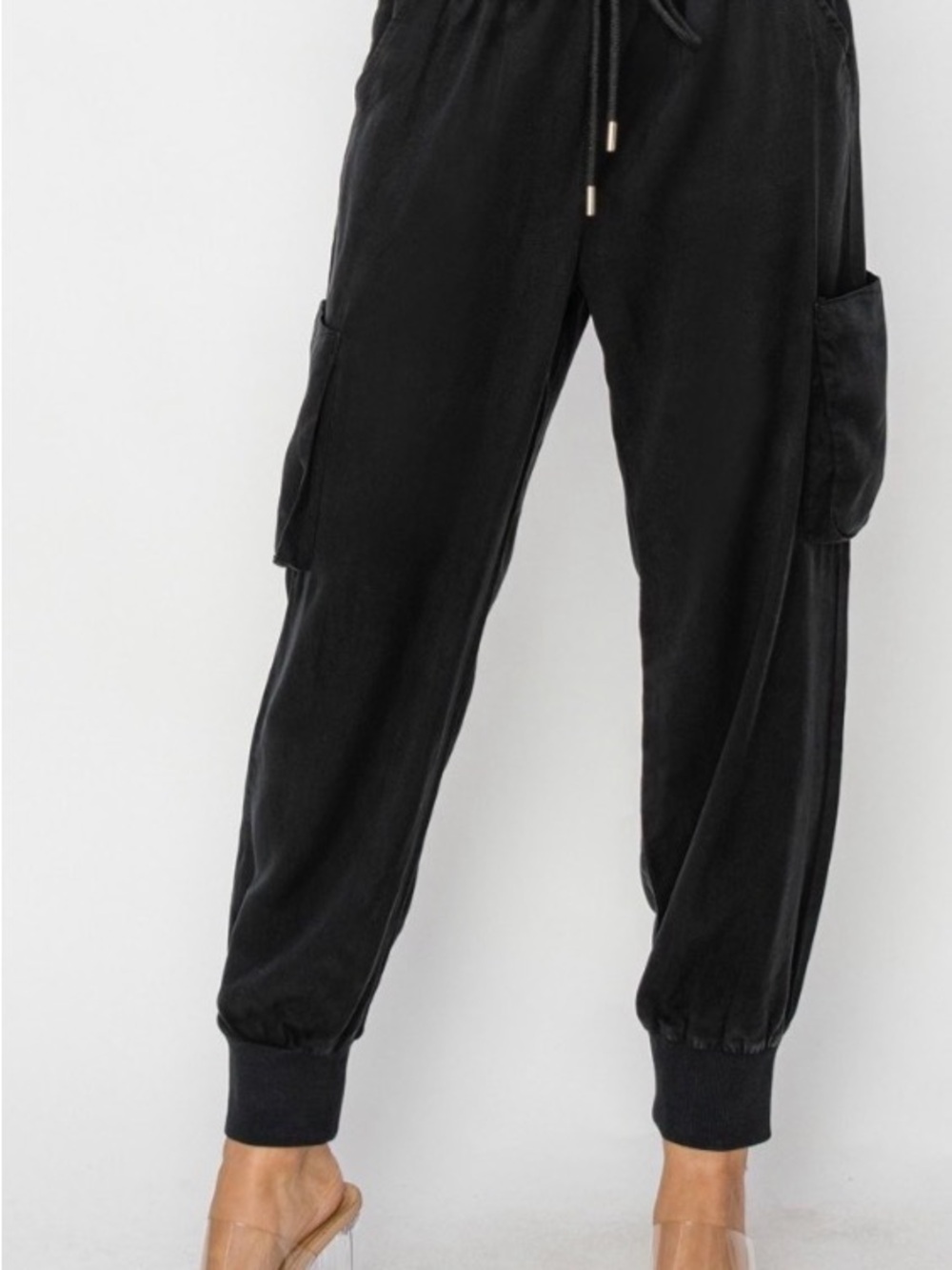 Risen Jeans HIGH RISE CARGO JOGGER TENCEL PANTS